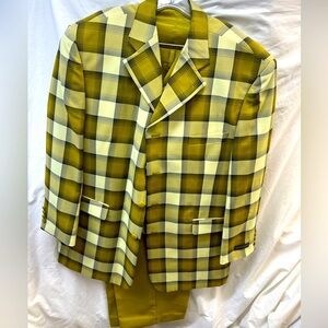 NEW!!! Sopranos Plaid gold/yellow and Black 3 piece Suit 48r pants 43-48